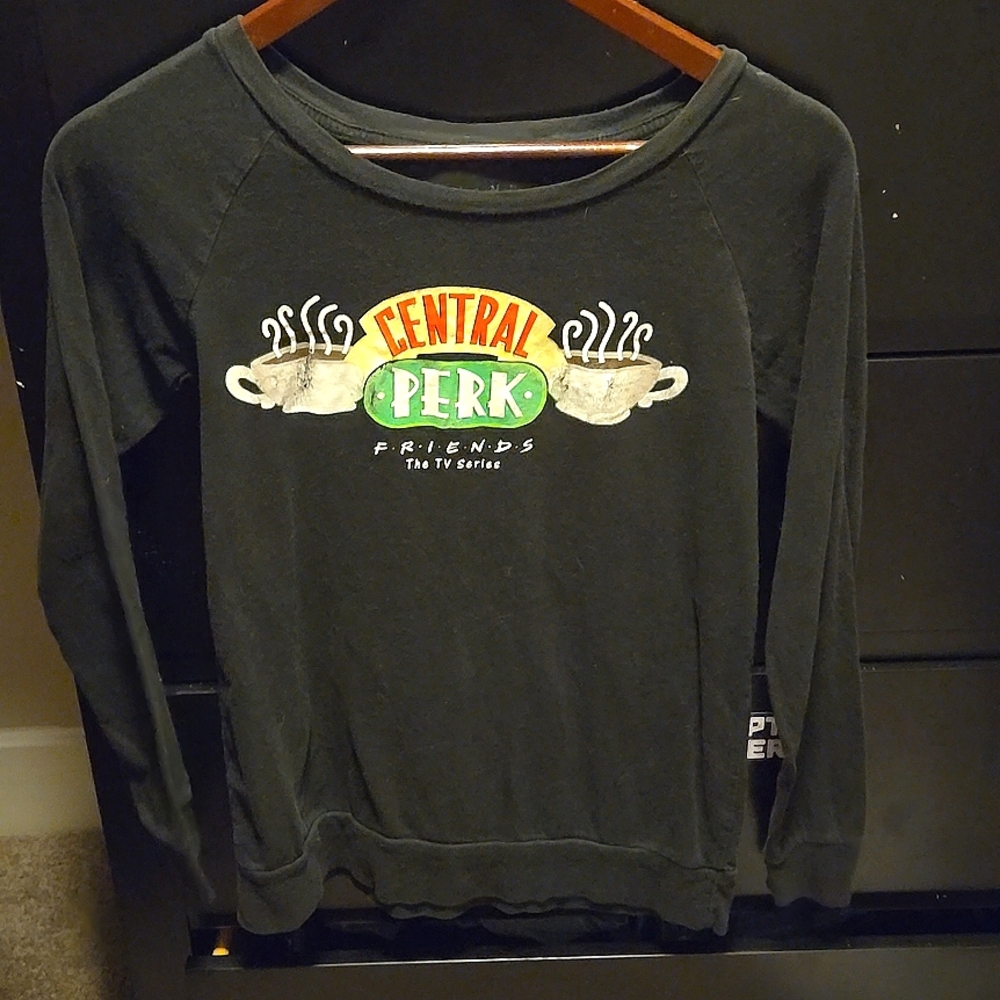 FRIENDS Central perk long sleeve